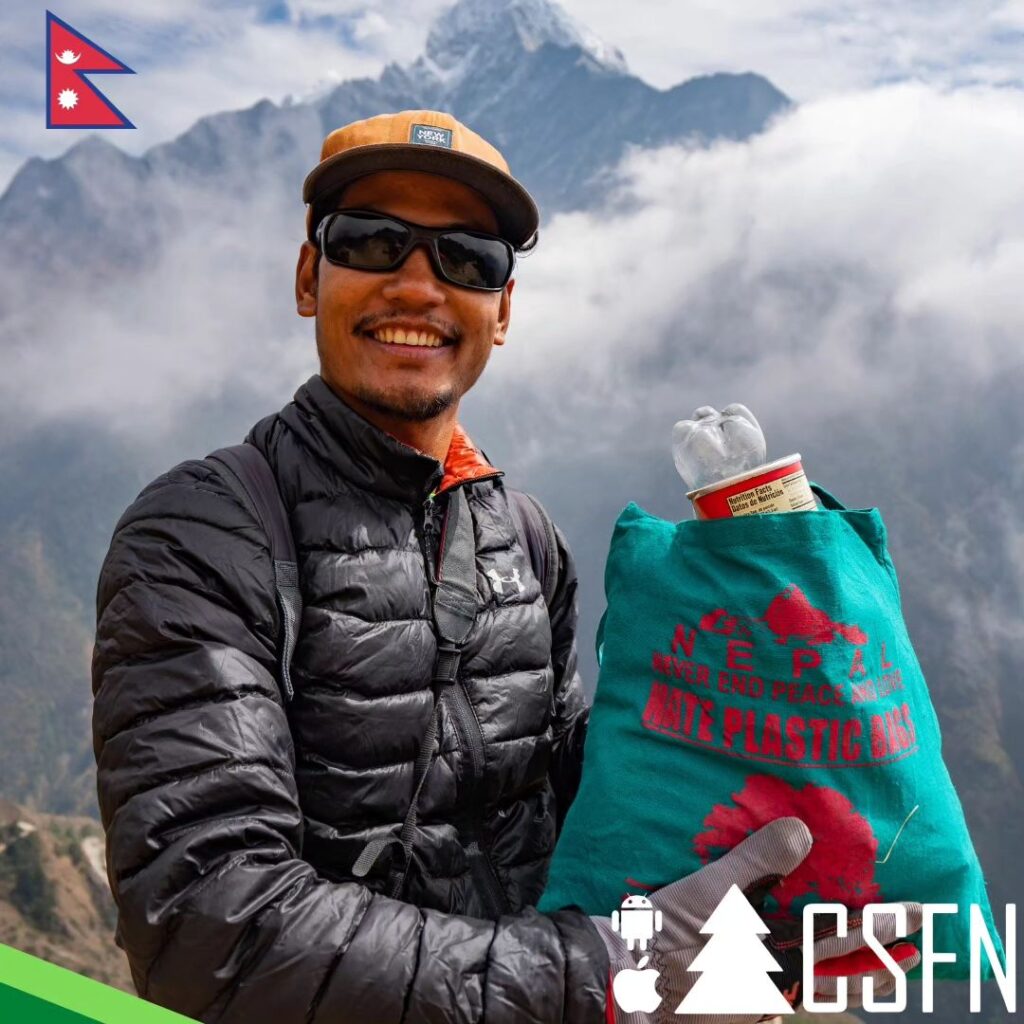 Grupo de "Let's Clean Up Nepal" en acción en Annapurna